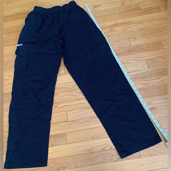 MOBB Uniform Tops & Bottoms Unisex - Picture 9 of 15